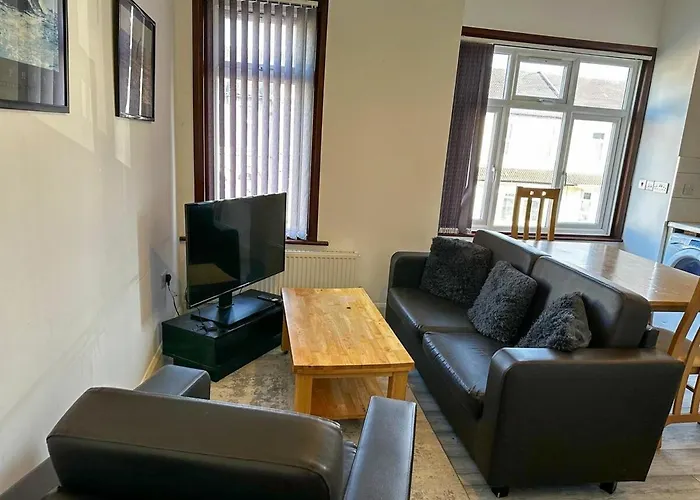 Stylish 3-Bedroom Apartment