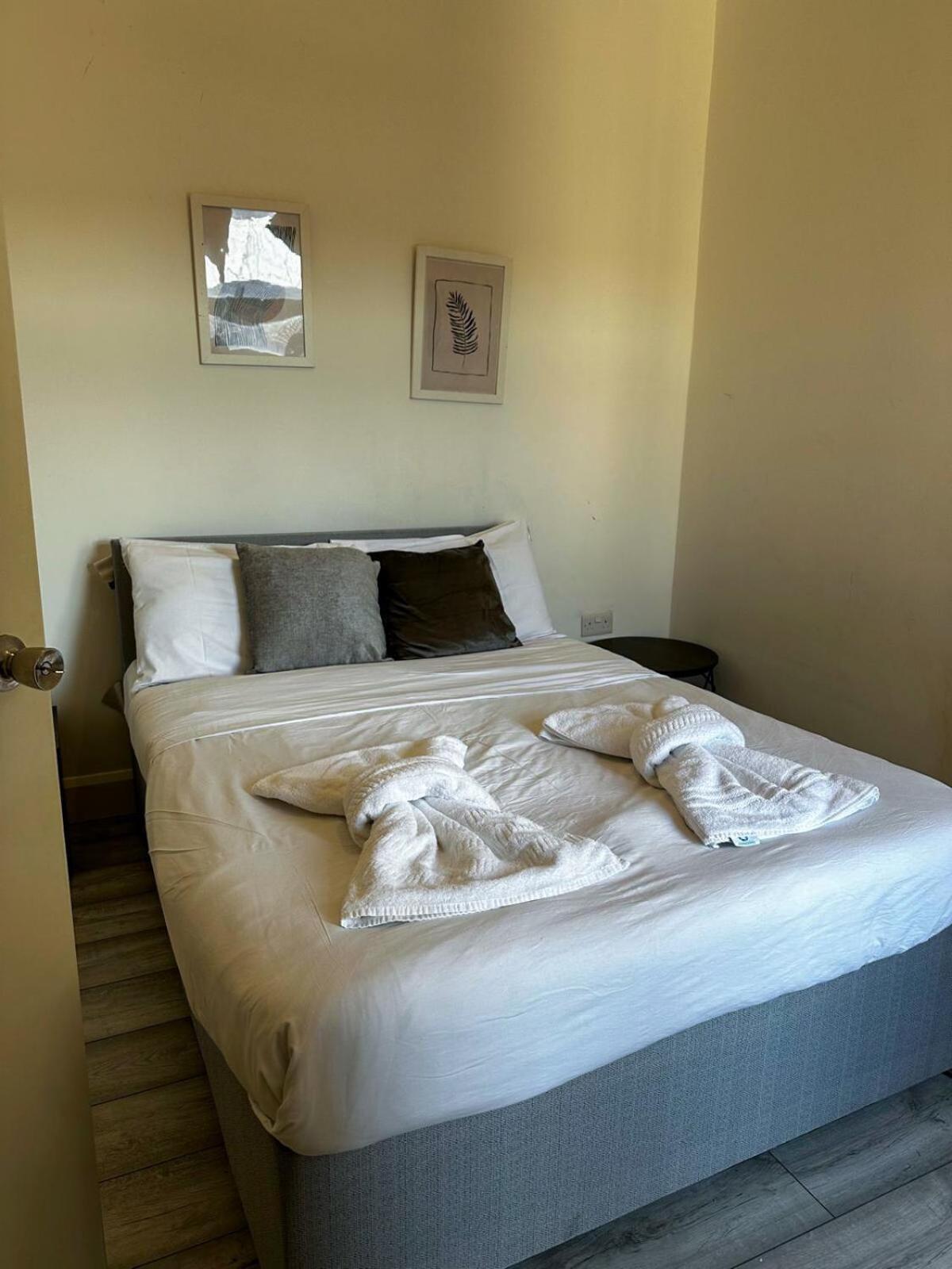 Stylish 3-bedroom Southall